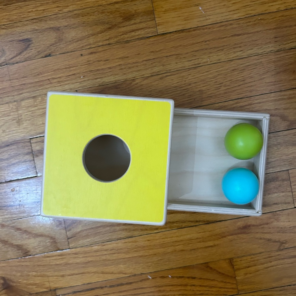 Lovevery Ball Drop Box and Wood Ball Set